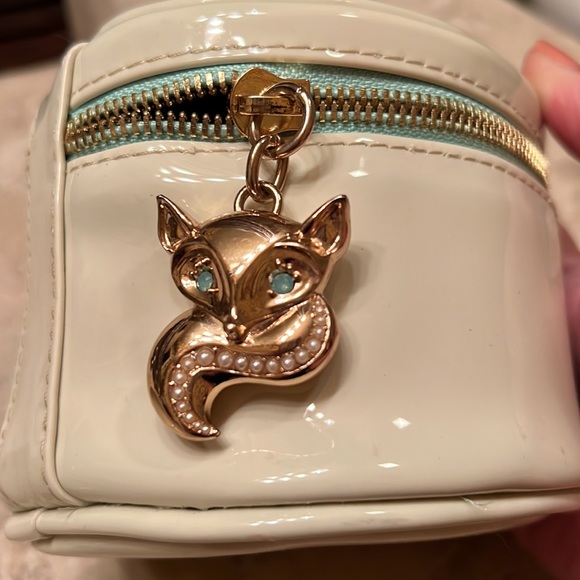 Spartina Jewelry Carrier - Picture 3 of 8